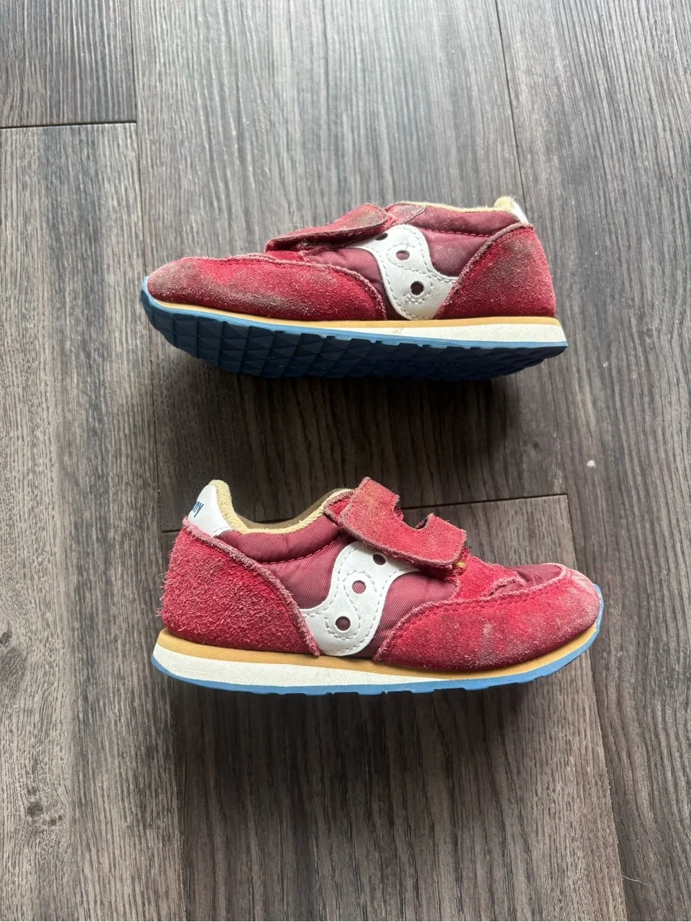 Saucony vintage shoes